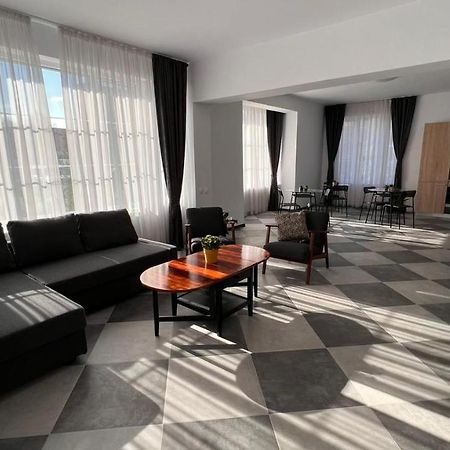 Ispera At The Vila Hotel Corbeanca ภายนอก รูปภาพ