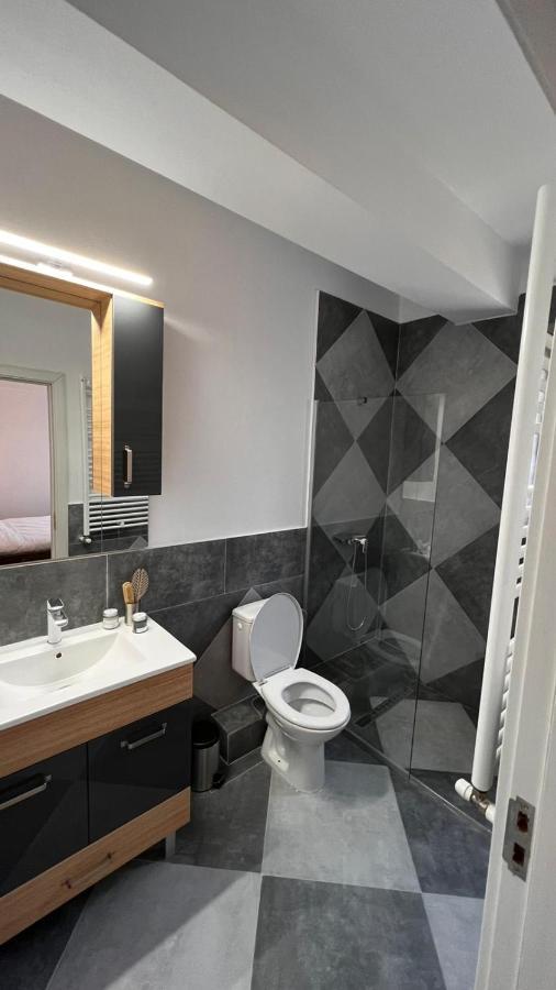 Ispera At The Vila Hotel Corbeanca ภายนอก รูปภาพ