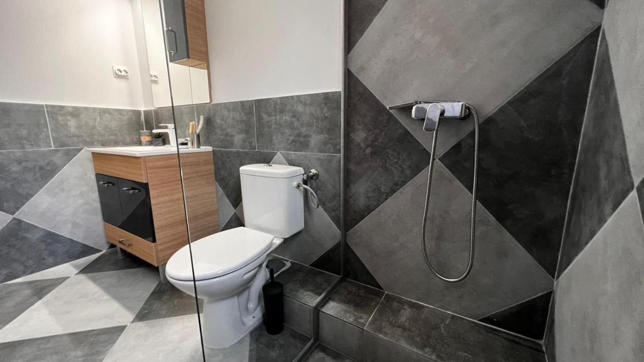 Ispera At The Vila Hotel Corbeanca ภายนอก รูปภาพ