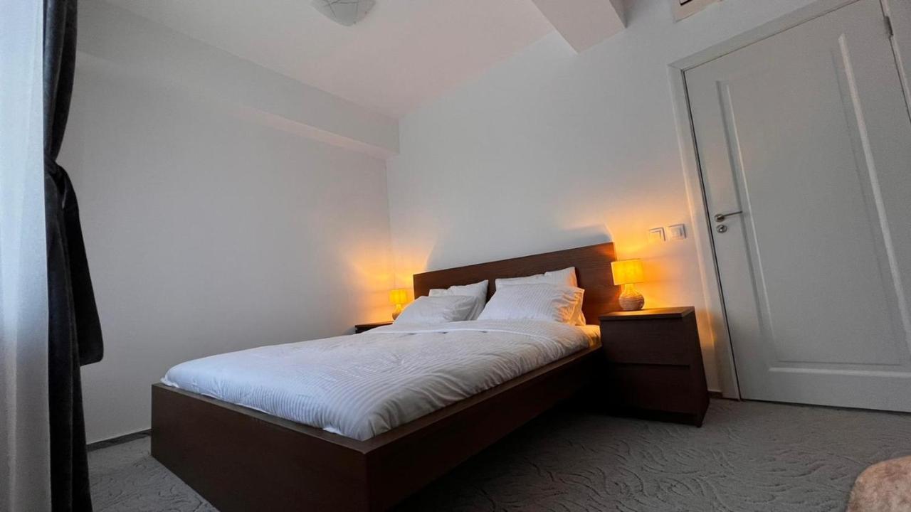 Ispera At The Vila Hotel Corbeanca ภายนอก รูปภาพ