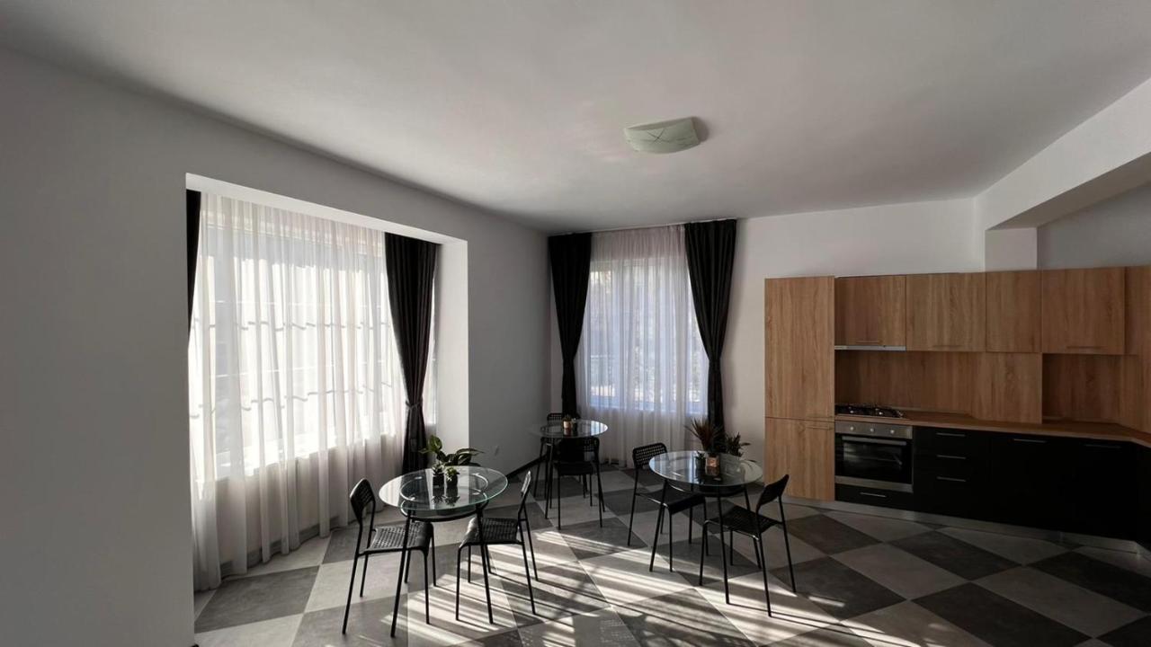 Ispera At The Vila Hotel Corbeanca ภายนอก รูปภาพ