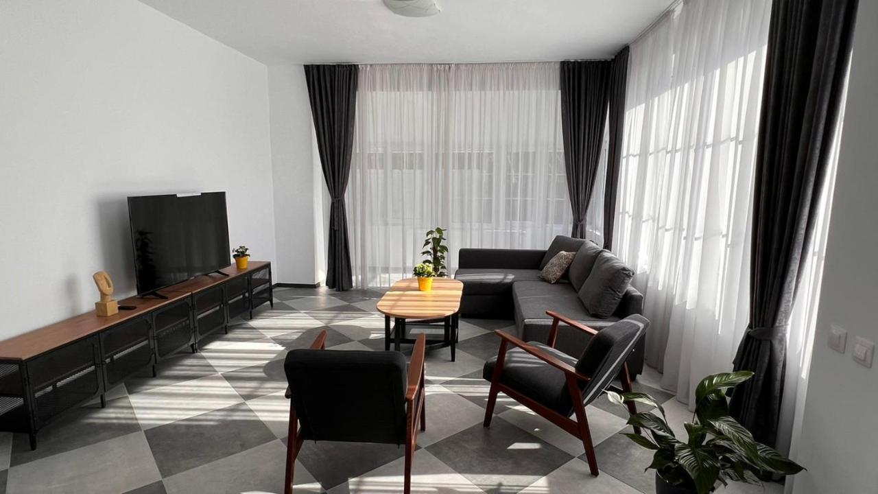Ispera At The Vila Hotel Corbeanca ภายนอก รูปภาพ